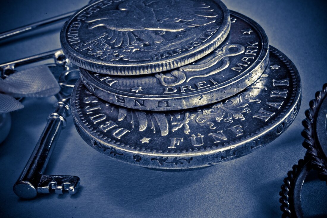 Weiden. Damit hatte der Dieb wohl nicht gerechnet: Als er eine Silbermünze an einen Juwelier verkaufen wollte, bemerkte die Verkäuferin, dass das gute Stück aus einem anderen Laden gestohlen worden war.  [&hellip;]