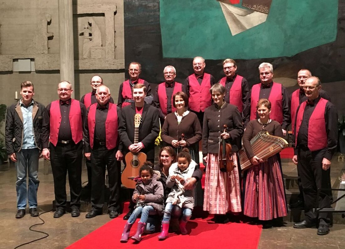 Pirk. Vergangenen Sonntag hat die Gemeinschaft “Musik und Text” eine Benefizveranstaltung für die schwerkranke Michaela Mikolaiczyk gegeben. Die zweifache Mama war selbst bei dem “Musik- und Textabend” in der Auferstehungskirche in [&hellip;]