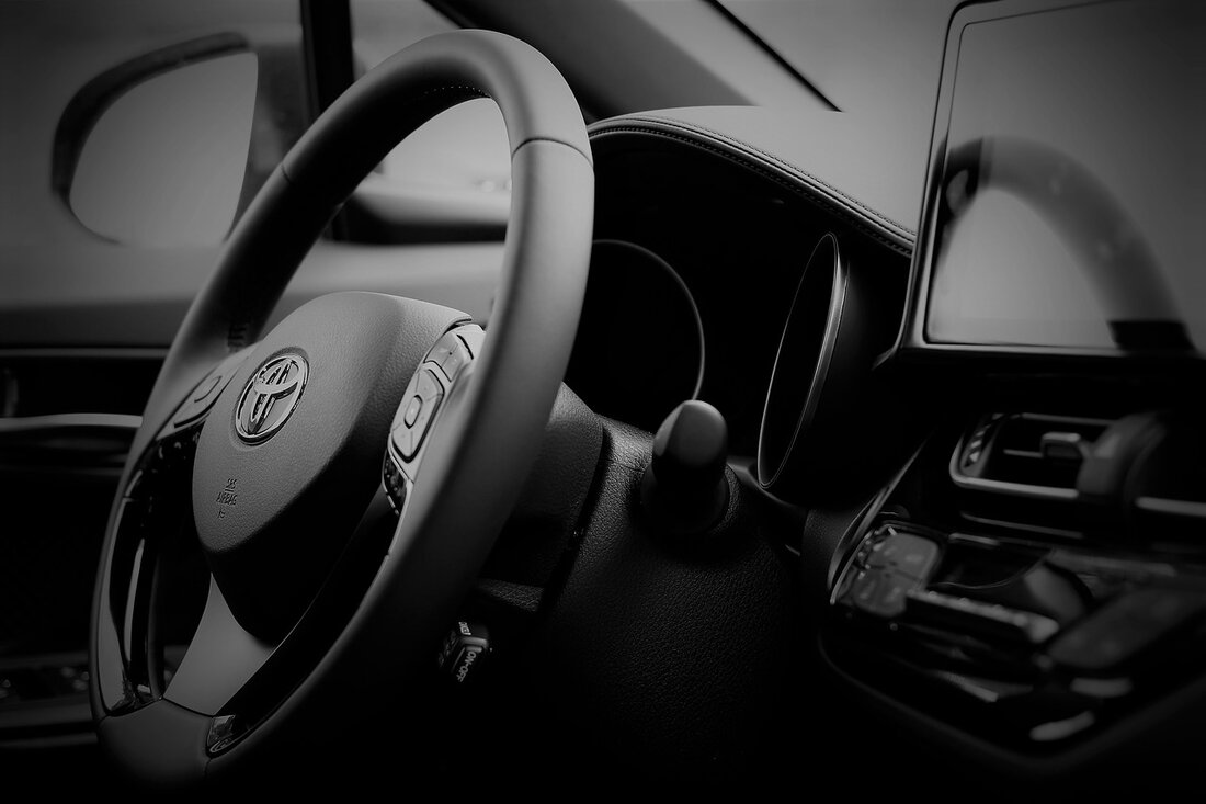 Waidhaus. In den Nachmittagsstunden des vergangenen Samstag hielten Beamte der Schleierfahndung ein ausländisches Auto an, das als gestohlen gemeldet war. Das Fahrzeug wurde sichergestellt. Gegen 16.25 Uhr unterzogen Polizeibeamte der [&hellip;]