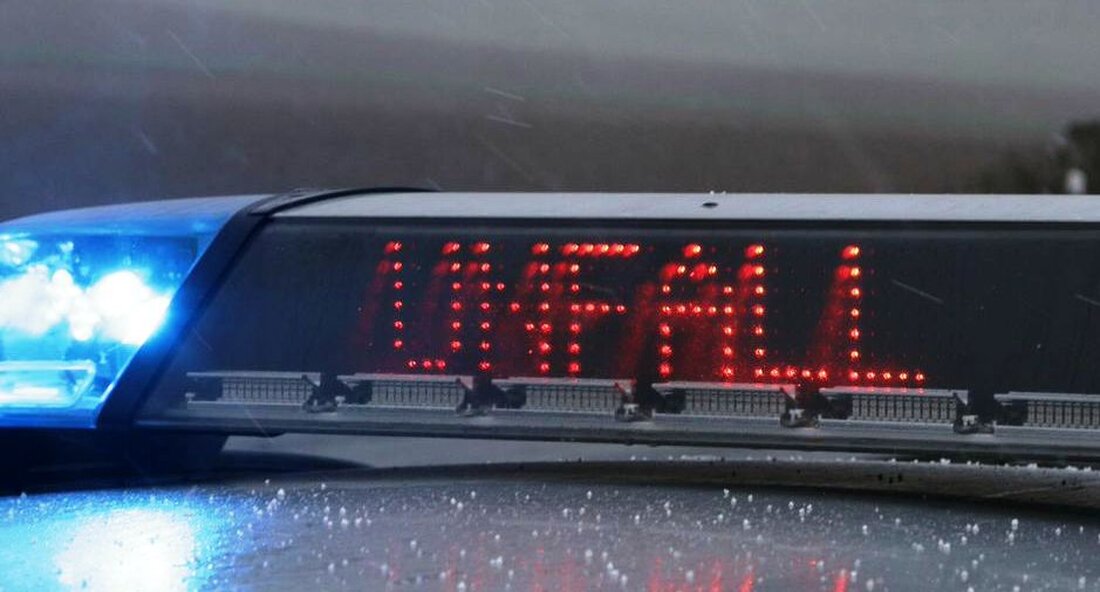 Kohlberg. Zu einer Verkehrsunfallflucht auf der St 2238 bei Kohlberg kam es am Mittwoch gegen 05.00 Uhr. Ein 19-Jähriger aus dem Bereich Amberg befuhr mit seinem Mercedes die St 2238 von [&hellip;]