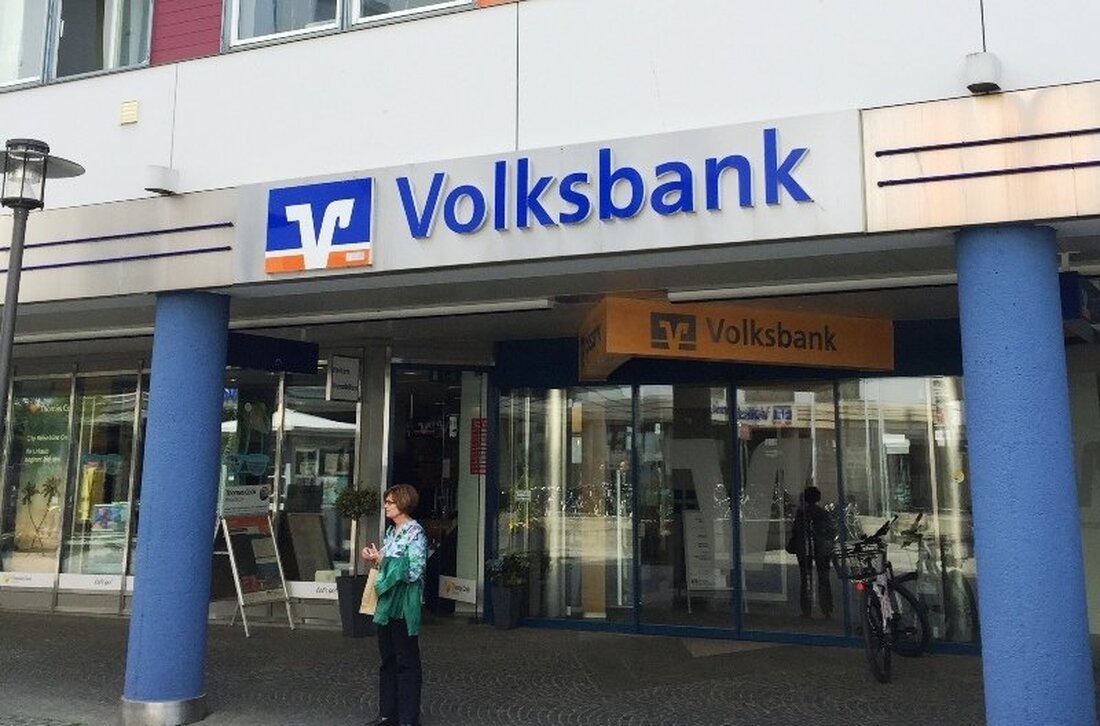 Amberg/Weiden. Die VR-Bank Amberg und die Volksbank Nordoberpfalz aus Weiden planen einen Zusammsnschluss. Die neue Bank wäre damit mit einer Bilanzsumme von 1,7 Milliarden Euro die größte regionale Genossenschaftsbank der Oberpfalz. Arbeitsplätze [&hellip;]