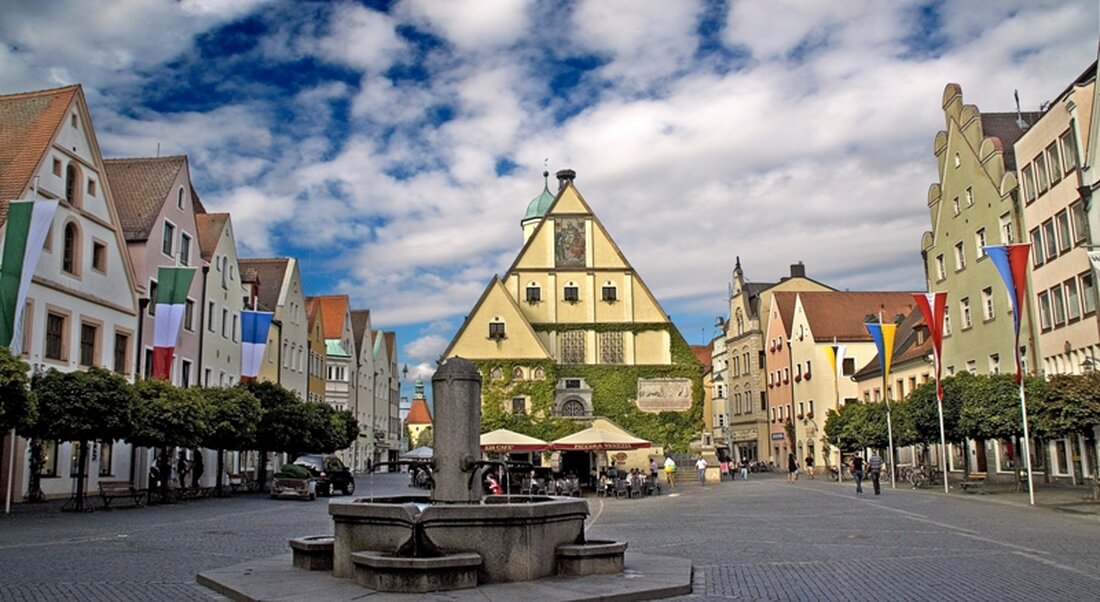 Weiden. Das Projekt Zukunftscoach sichert Fachkräfte für Arbeitgeber. Seit 2012 leitet Dipl.-Wirtschaftsgeographin Roswitha Ruidisch als Zukunftscoachin das Projekt. Bis 2015 entwickelte sie mit vielen Arbeitsmarktakteuren das Strategiekonzept „Weiden: Deine Zukunft“. In [&hellip;]