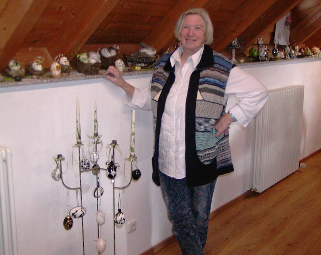 Rotzendorf. Rund um’s Ei, unter diesem Motto steht die derzeitige Ausstellung von Anna Kaltenecker in den Räumen des Landgut Federkiel. Von Tom Kreuzer Anna Kaltenecker liebt Eier und zwar in [&hellip;]