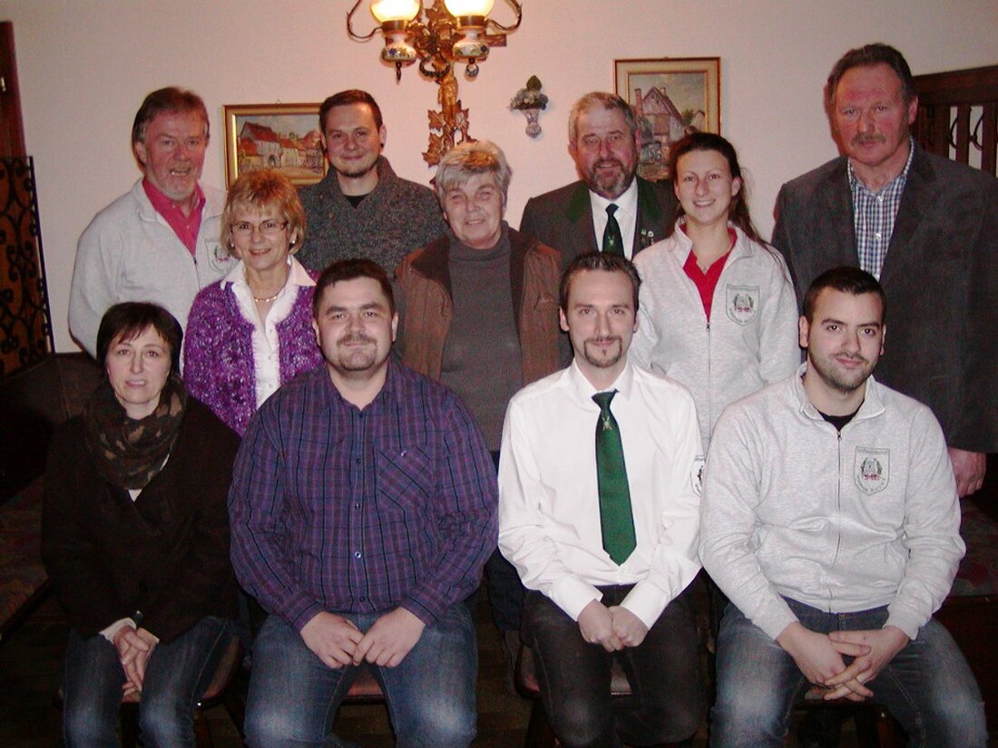 Wurz. Zur Jahreshauptversammlung der Schützengesellschaft Waldnaab Wurz e. V. im Gasthaus Schedl in Wurz waren 29 Mitglieder erschienen und die Vereinsführung wurde fast komplett ausgetauscht. Von Tom Kreuzer Erster Schützenmeister [&hellip;]