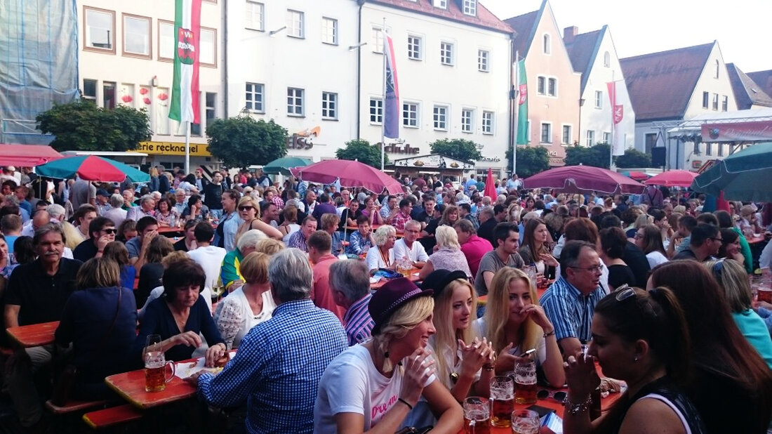 Weiden. Der Countdown läuft: In gut zwei Wochen feiert die Stadt Weiden ihr 46. Bürgerfest und der Bayerische Rundfunk ist mit von der Partie!  Wie gewohnt erwartet die Besucher im [&hellip;]