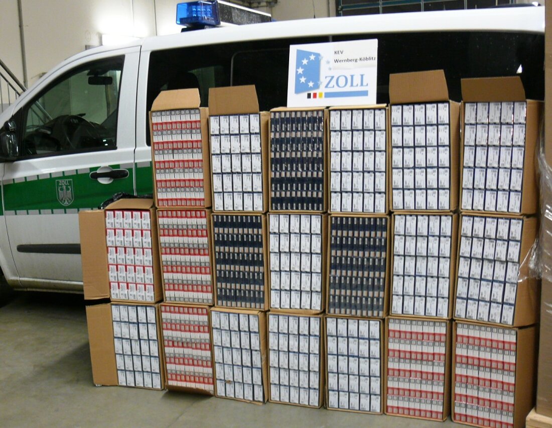 Waidhaus/Wernberg. Die Bundespolizeiinspektion Waidhaus und Zollbeamte aus Wernberg konnten jeweils Schmuggler mit jeder Menge Zigaretten an Bord aufhalten und die Schmuggelware beschlagnahmen. Während sich die einen zumindest Gedanken über Verstecke [&hellip;]
