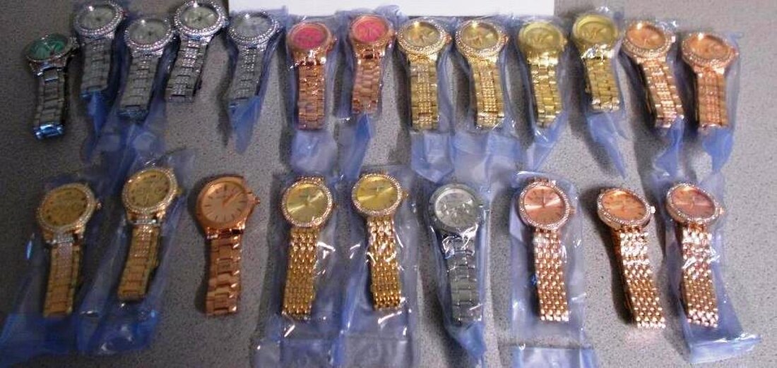 Waidhaus. Die Waidhauser Zöllner stellten sowohl eine riesige Menge an Bier als auch jede Menge gefälschte Uhren sicher. Vor kurzem zogen Zollbeamte der Kontrolleinheit Verkehrswege Waidhaus des Hauptzollamts Regensburg nahe [&hellip;]